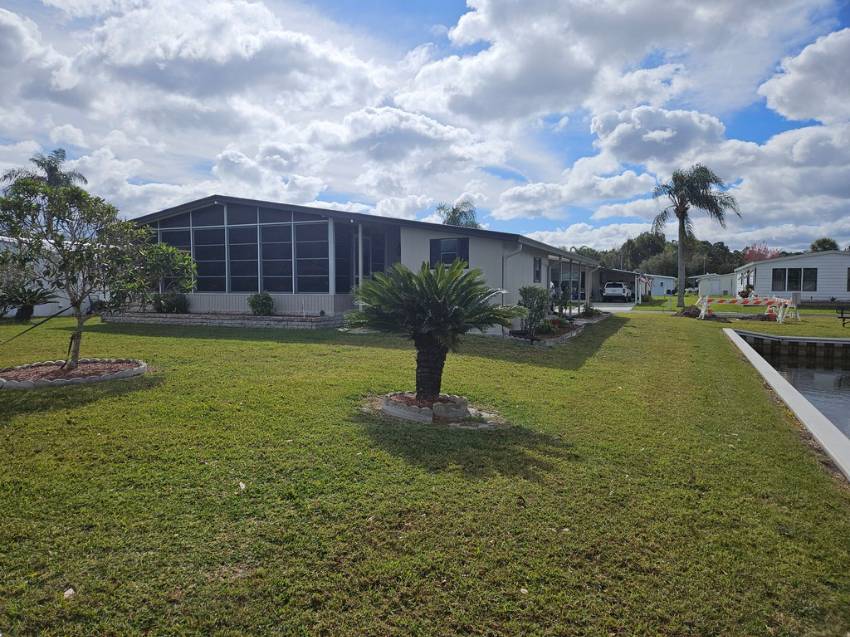 110 Lake Hazel Drive a Winter Haven, FL Mobile or Manufactured Home for Sale